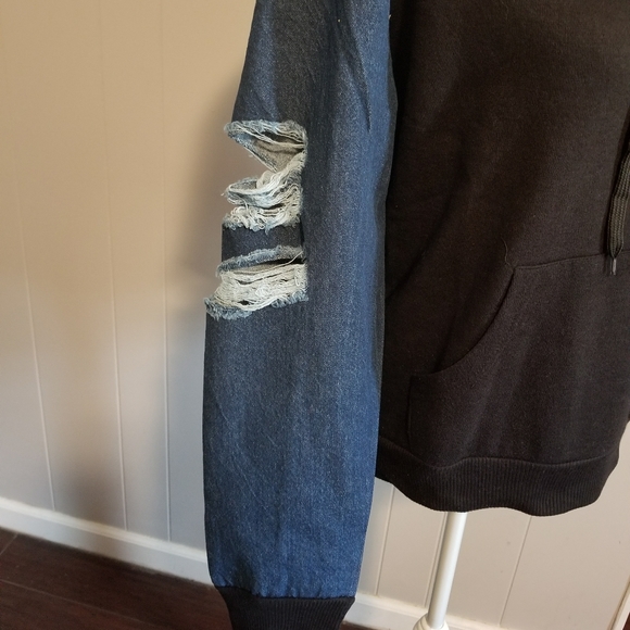 Hoodie with denim sleeves - Picture 3 of 6